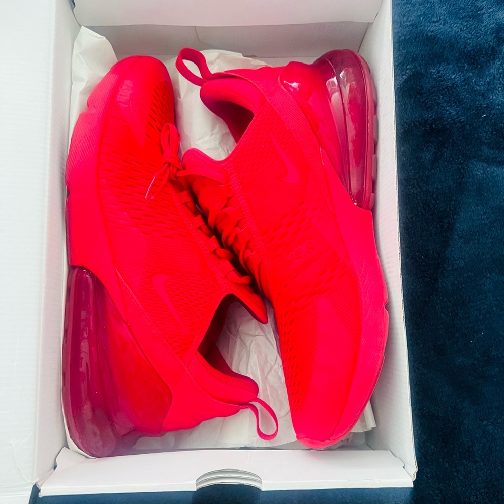 Nike Women’s 10.5 Red